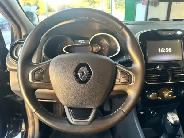 Renault Clio Sport Tourer 0.9 TCe Limited 10