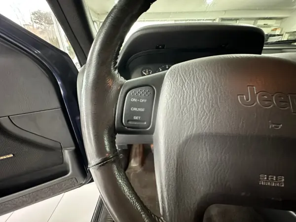 Jeep Grand Cherokee 3.1 TD Laredo 12