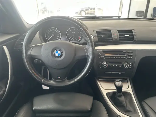 BMW 118 d Pack M 16