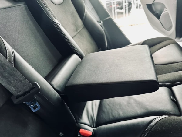 Volvo V40 23