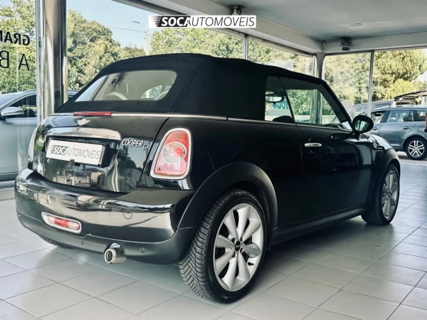 MINI 3 Portas Cooper D cabrio 5