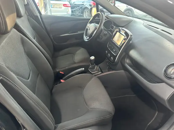 Renault Clio Sport Tourer 0.9 TCe Limited 22