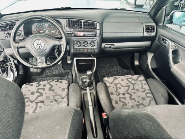 Volkswagen Golf Cabriolet 18