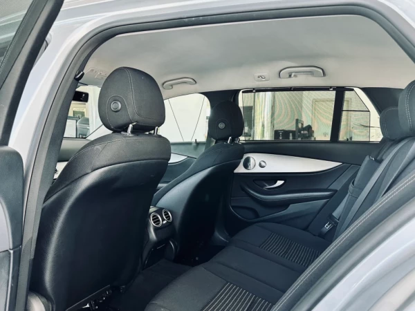 Mercedes-Benz E 220 31