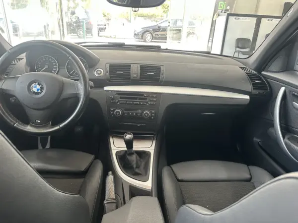 BMW 118 d Pack M 17