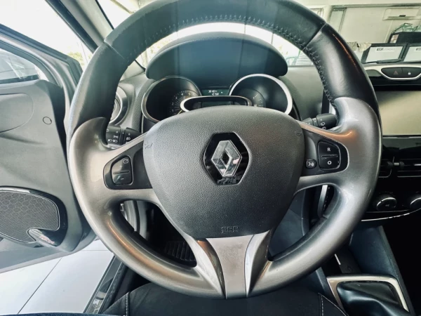 Renault Clio Sport Tourer 9