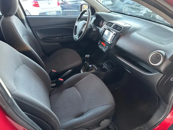 Mitsubishi Space Star 1.2 Intense Connect Edition 22