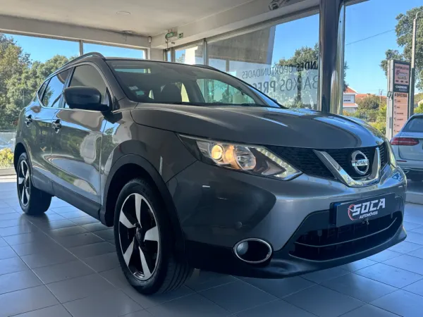Nissan Qashqai 1.5 dCi Tekna Premium 4