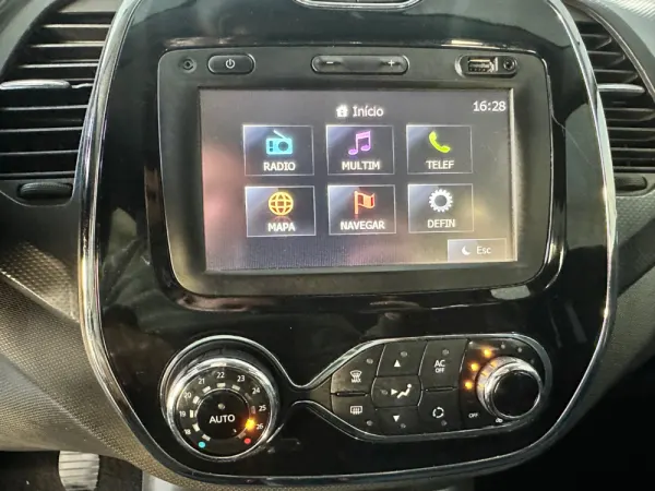 Renault Captur 1.5 dCi Exclusive 12