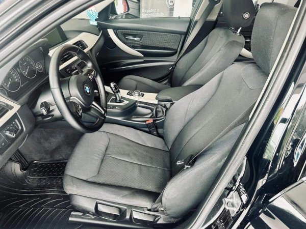 BMW 320 d Touring EfficientDynamics Line Sport Auto 32
