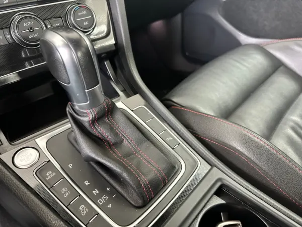 Volkswagen Golf 2.0 TSI GTI DSG 20