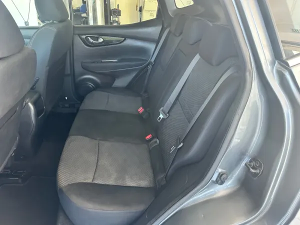 Nissan Qashqai 1.5 dCi Tekna Premium 23