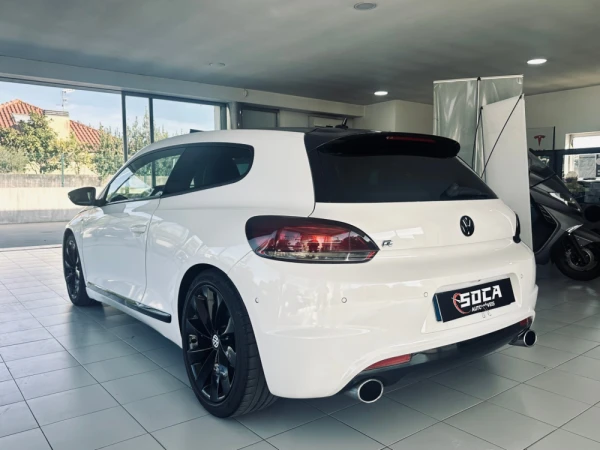 Volkswagen Scirocco 2.0 TDI R-Line 6