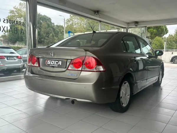 Honda Civic 1.3 Gasolina/Hybrido Nacional 6