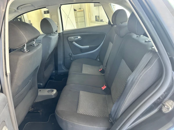 SEAT Ibiza 1.4 TDi Ecomotive DPF 15