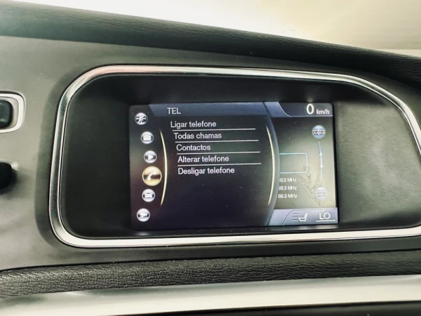 Volvo V40 15