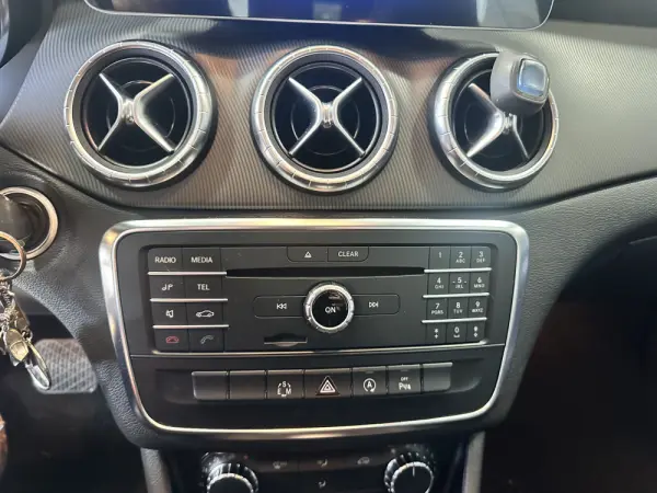 Mercedes-Benz CLA 200 d Shooting Brake Aut. 28