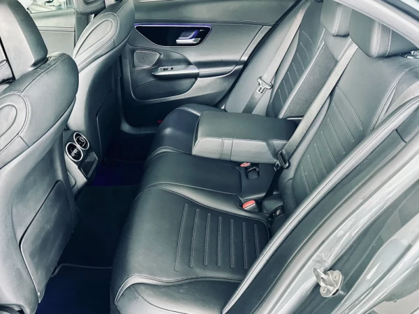 Mercedes-Benz C 180 24