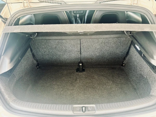Volkswagen Scirocco 2.0 TDI R-Line 23