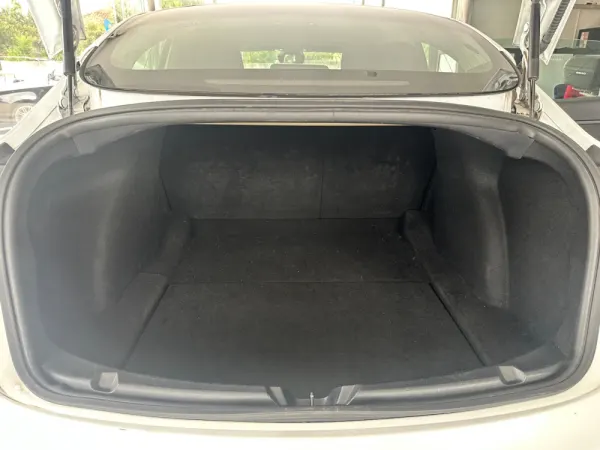 Tesla Model 3 Standard Range Plus RWD 26