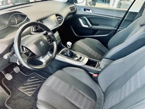 Peugeot 308 SW 23