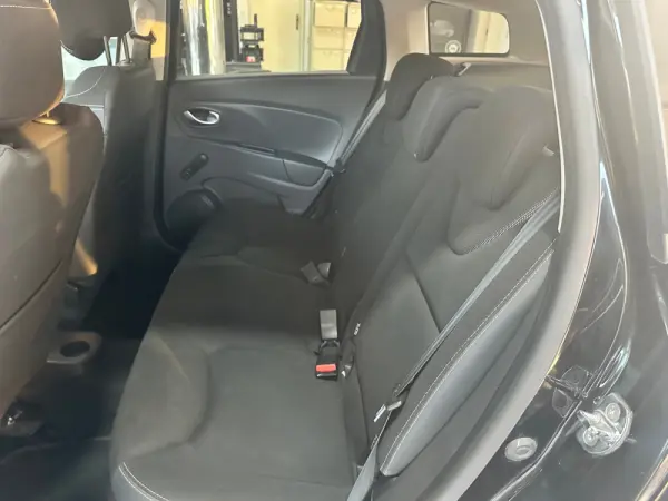 Renault Clio Sport Tourer 0.9 TCe Limited 19