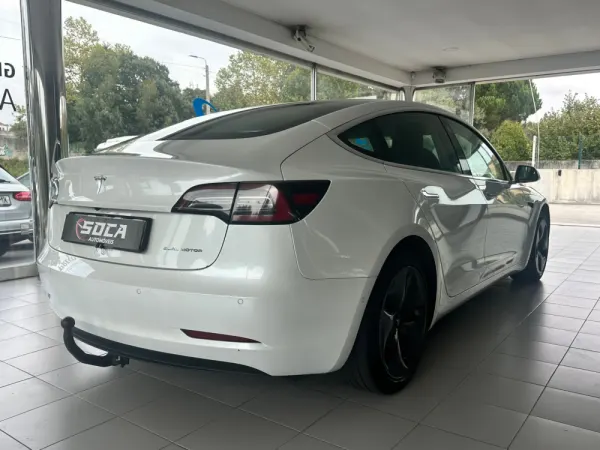 Tesla Model 3 Standard Range Plus RWD 5