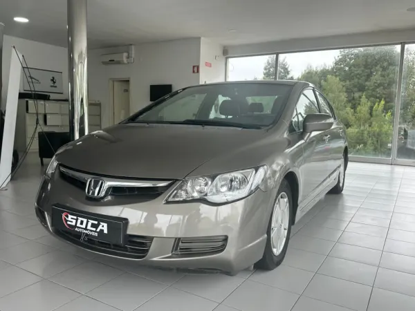 Honda Civic 1.3 Gasolina/Hybrido Nacional 4