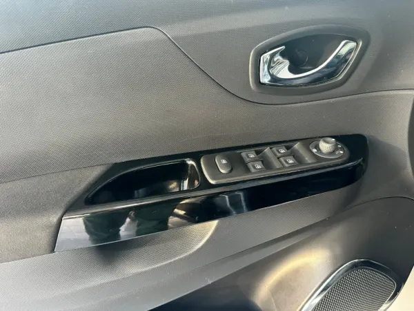 Renault Captur 1.5 dCi Exclusive 9