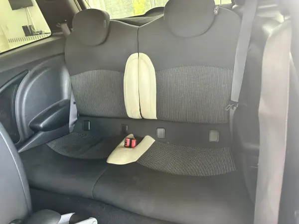 MINI 3 Portas Cooper D 18