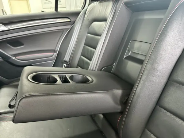 Volkswagen Golf 2.0 TSI GTI DSG 26