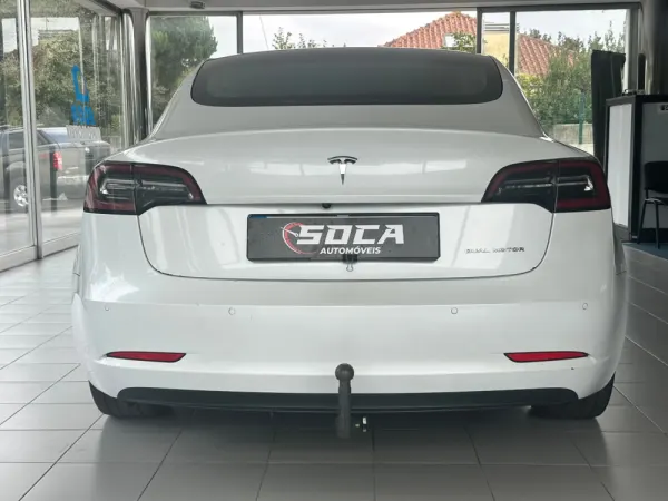 Tesla Model 3 Standard Range Plus RWD 6