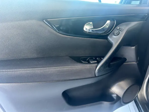 Nissan Qashqai 1.5 dCi Tekna Premium 8