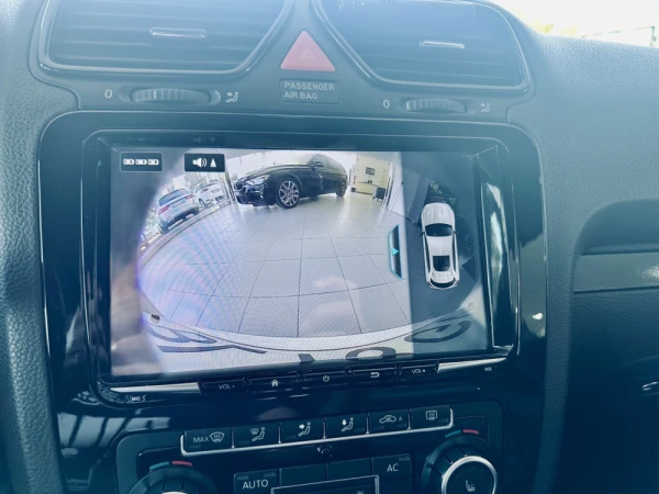Volkswagen Scirocco 2.0 TDI R-Line 11