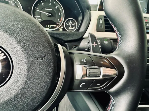 BMW 320 d Touring EfficientDynamics Line Sport Auto 12