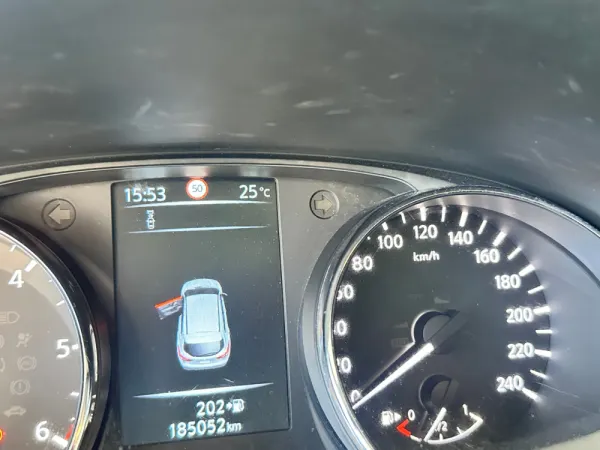 Nissan Qashqai 1.5 dCi Tekna Premium 12