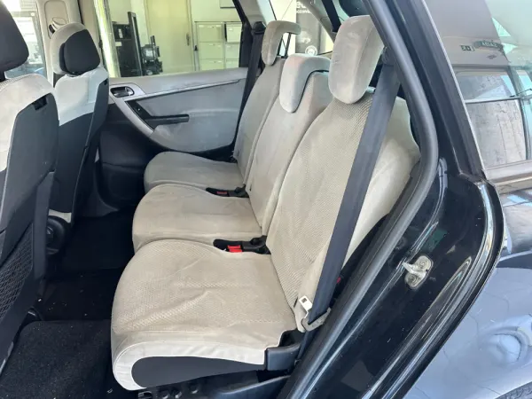 Citroën C4 Picasso 1.6 HDi Dynamique 21