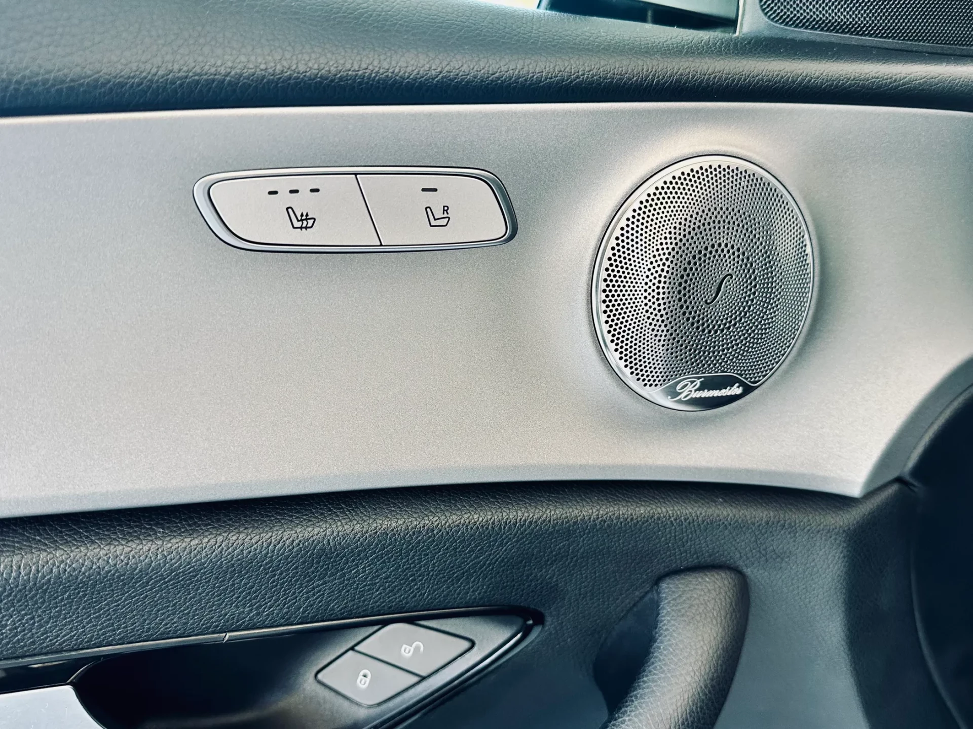 Mercedes-Benz E 220 10