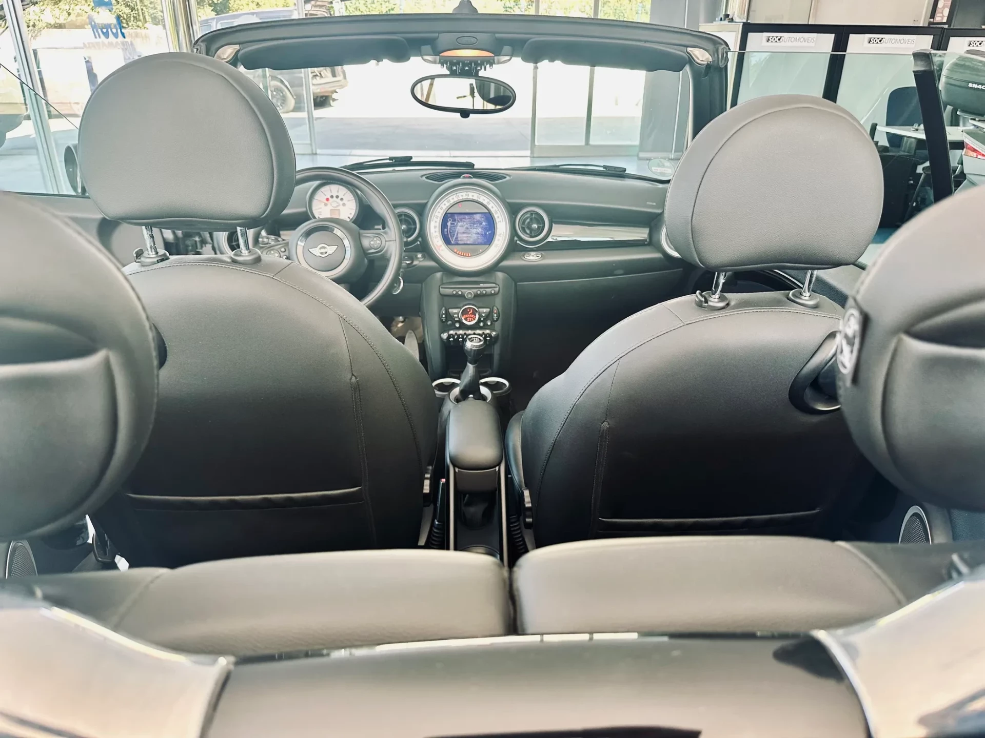 MINI 3 Portas Cooper D cabrio 20