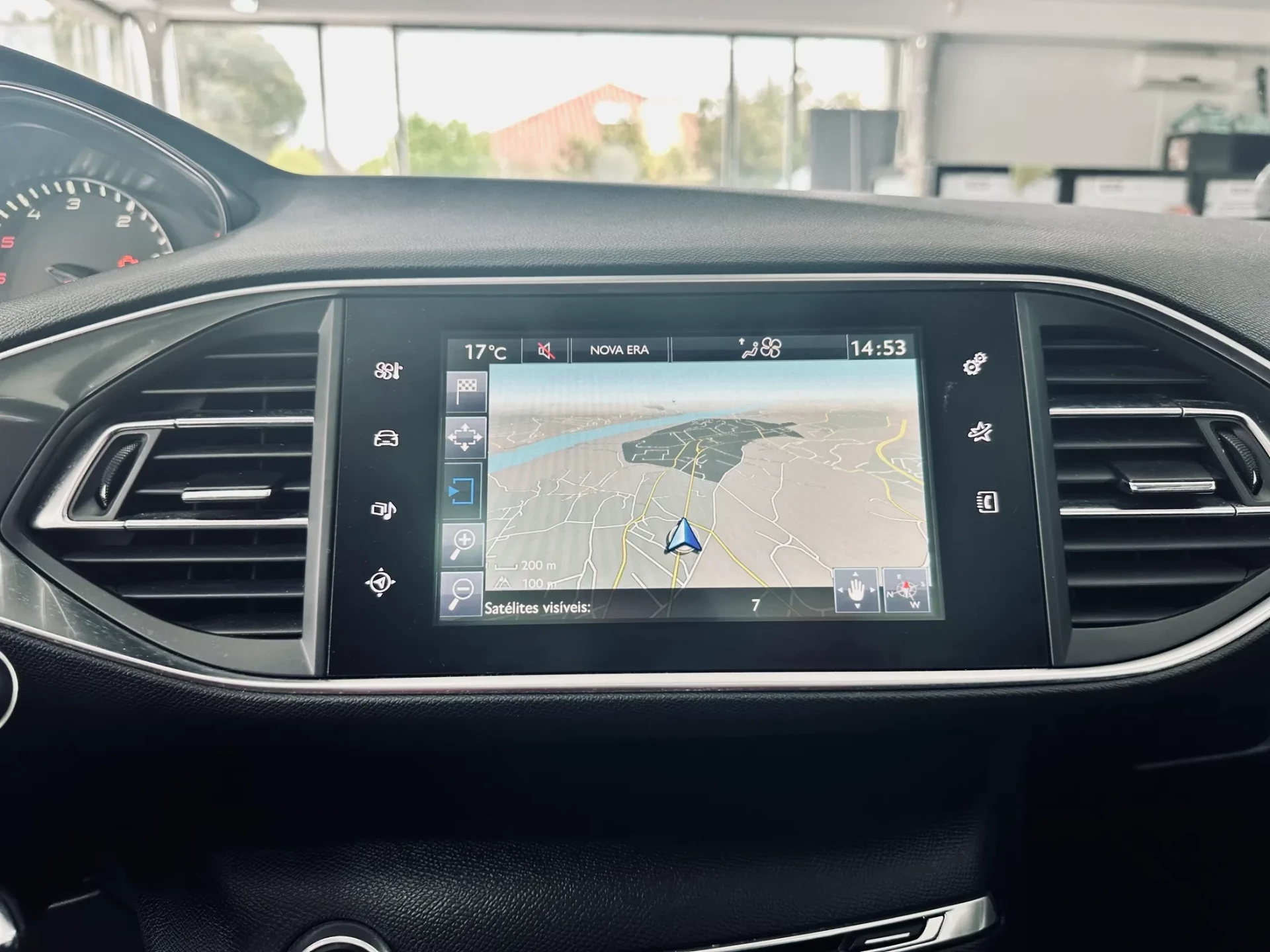 Peugeot 308 13