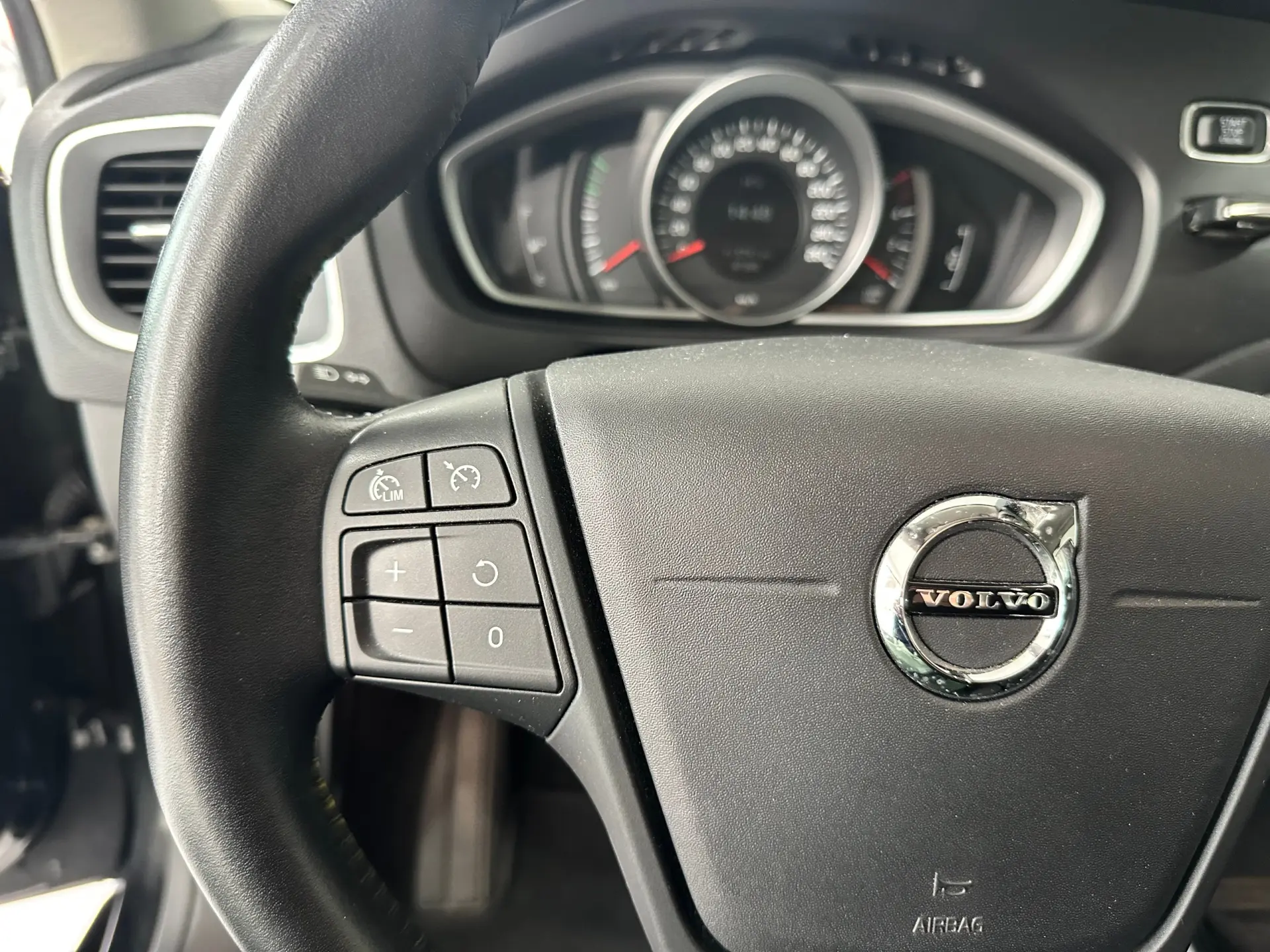 Volvo V40 2.0 D2 Kinetic 11