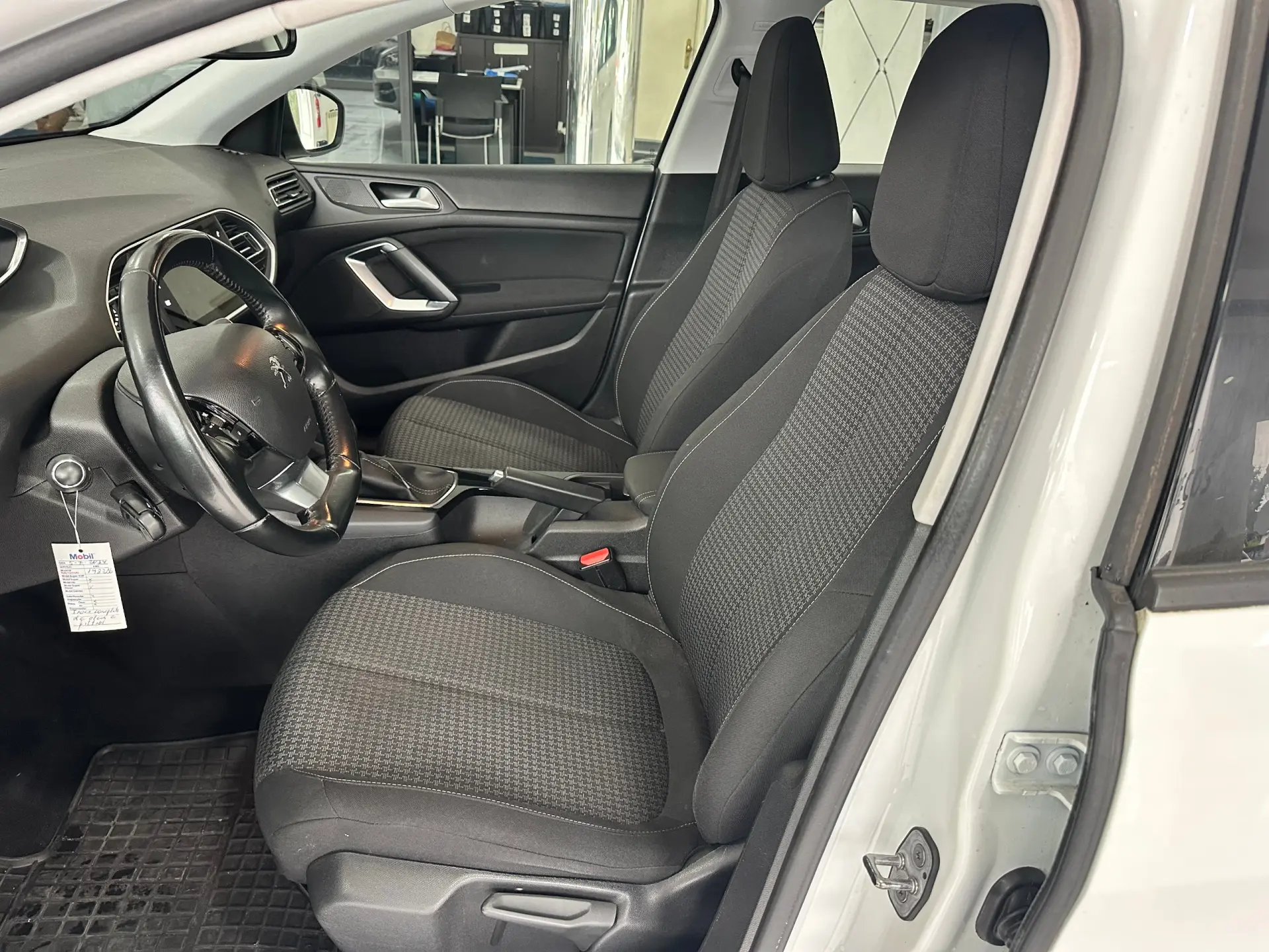 Peugeot 308 SW 1.5 BlueHDi Active Pack 9