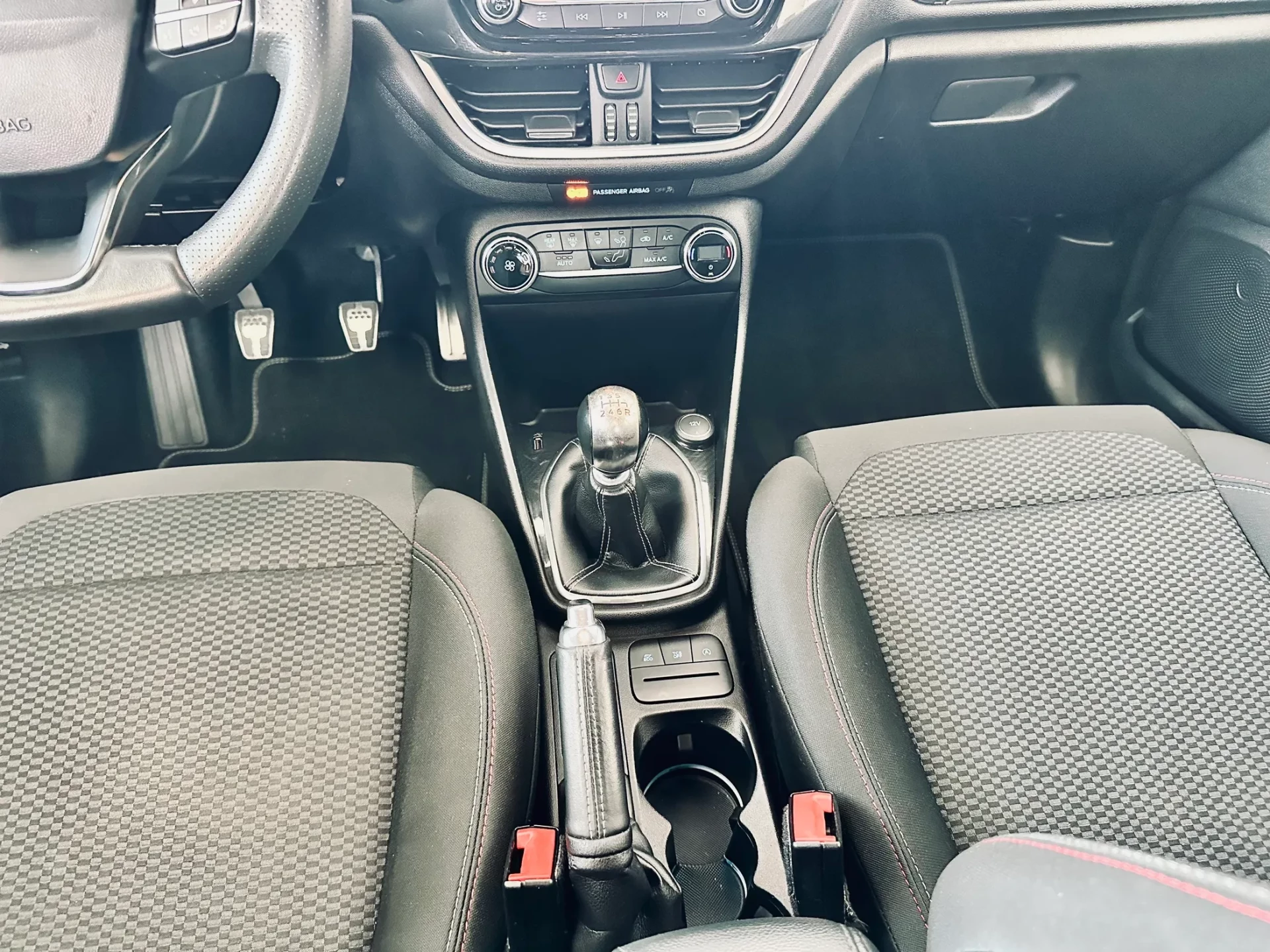 Ford Fiesta 19