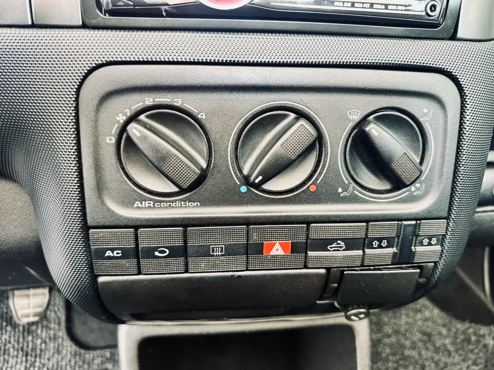 Volkswagen Golf Cabriolet 20