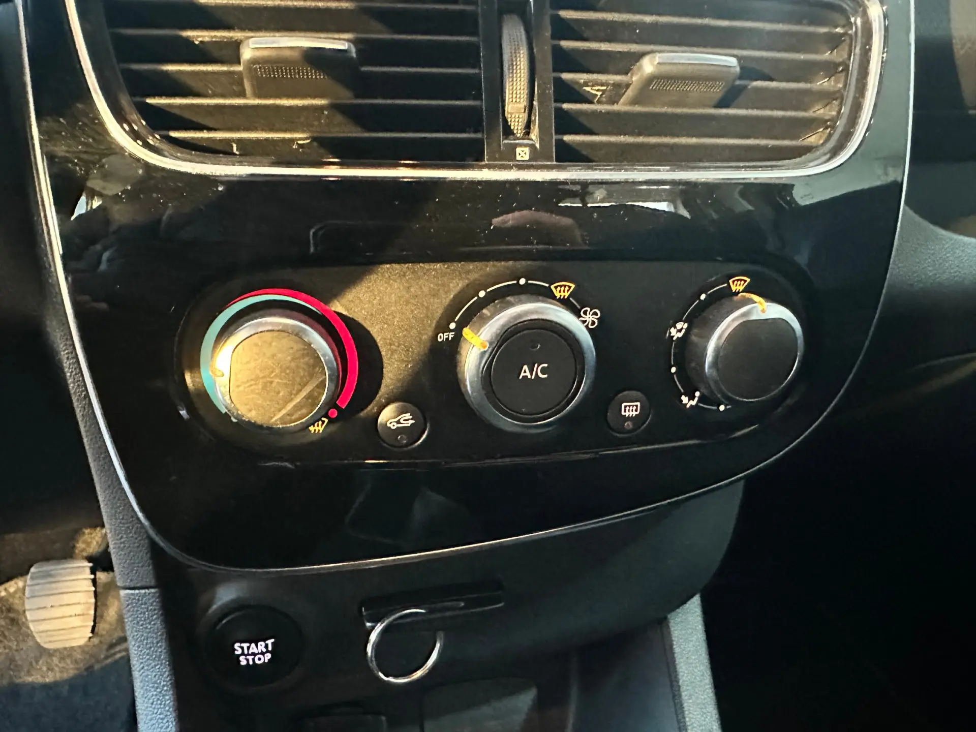 Renault Clio Sport Tourer 0.9 TCe Limited 15