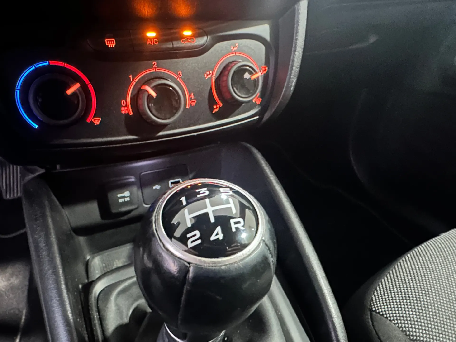 Fiat Tipo Station Wagon 1.6 M-Jet Lounge 18