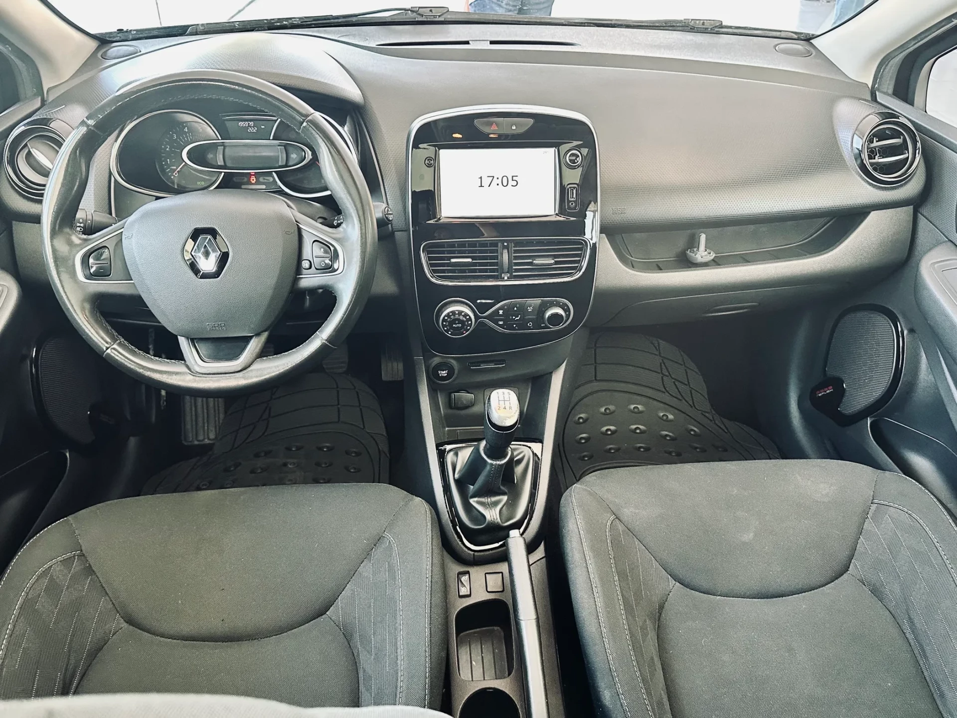Renault Clio Sport Tourer 13