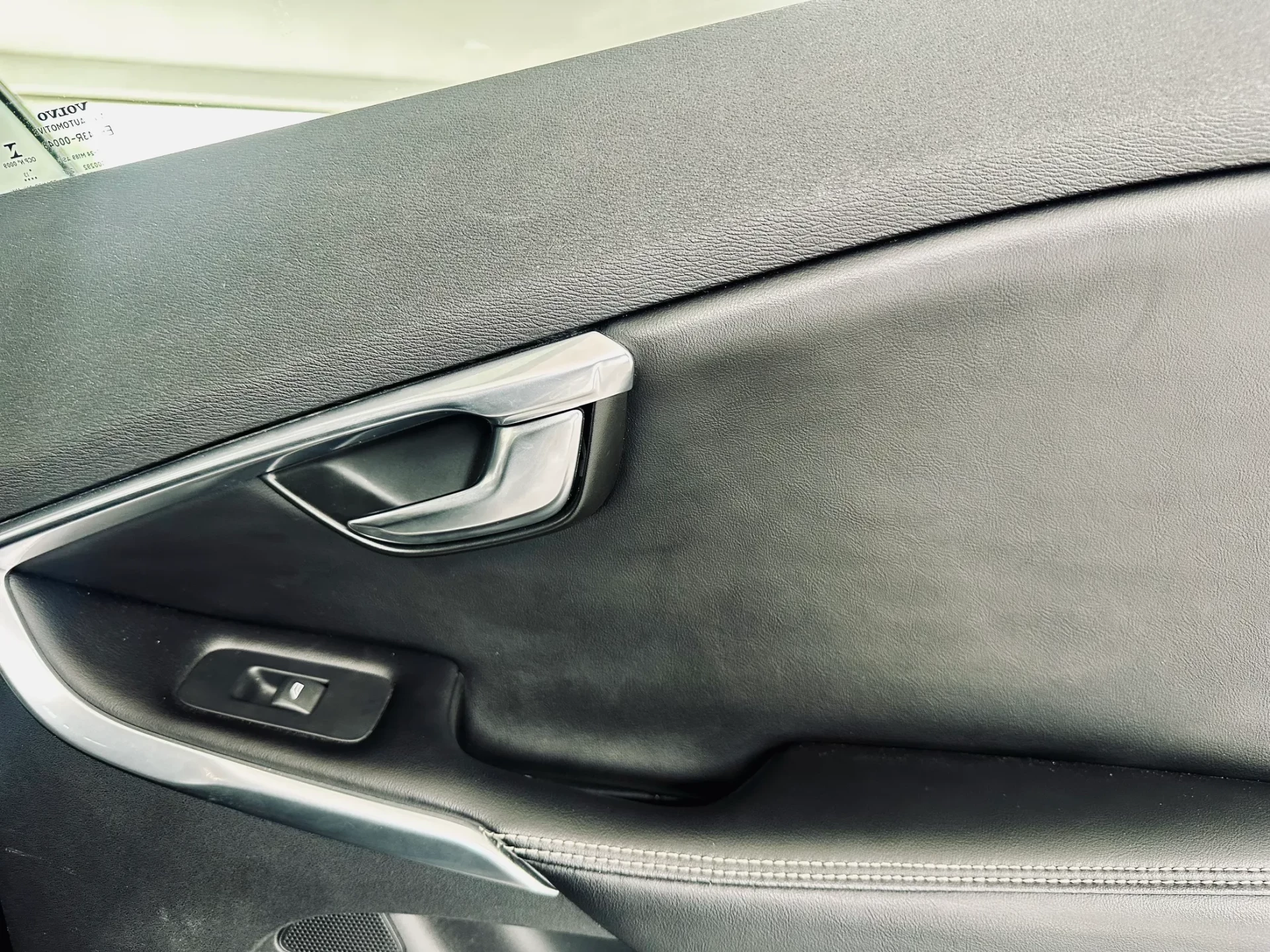Volvo V40 25