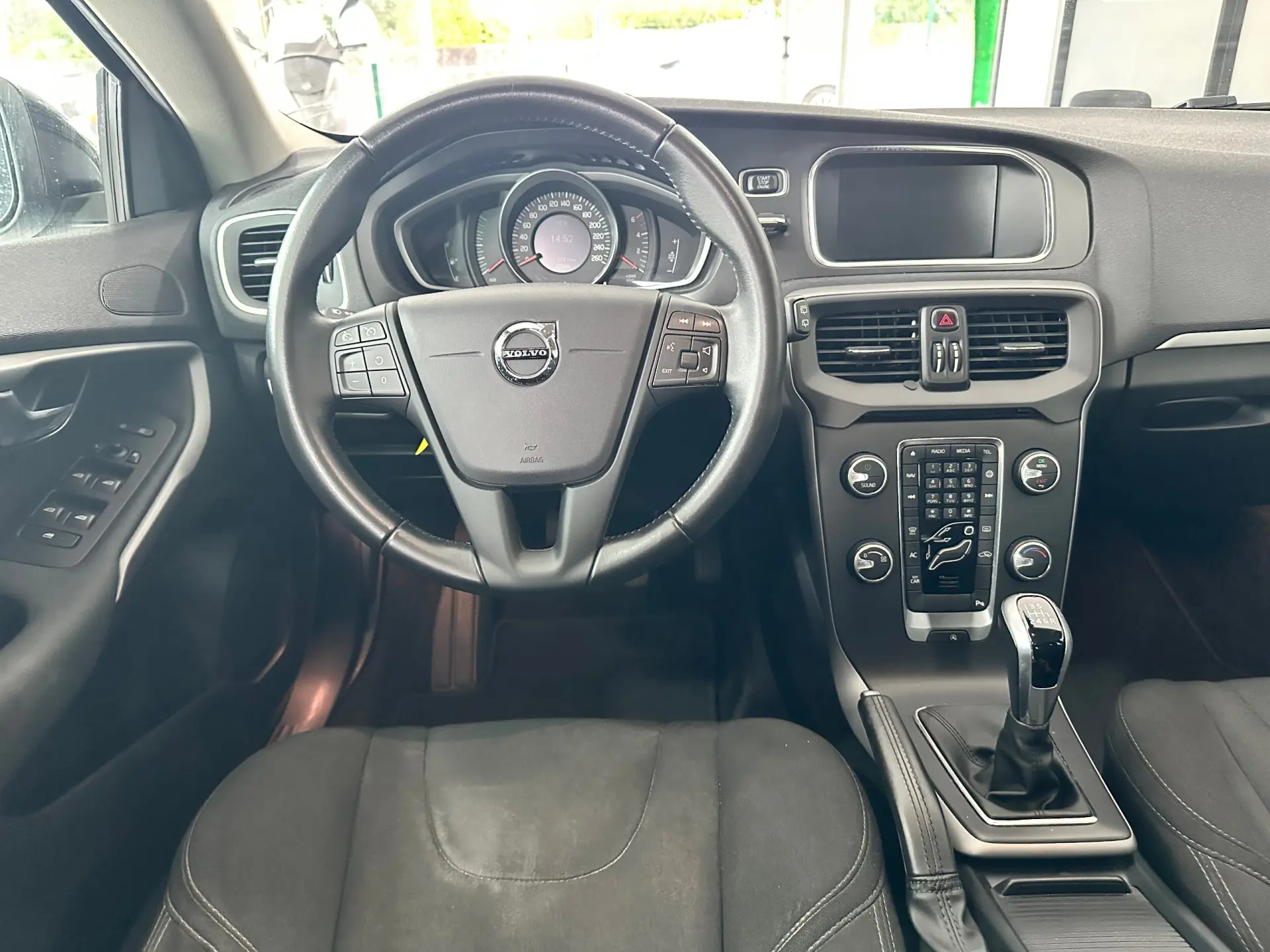 Volvo V40 2.0 D2 Kinetic 21