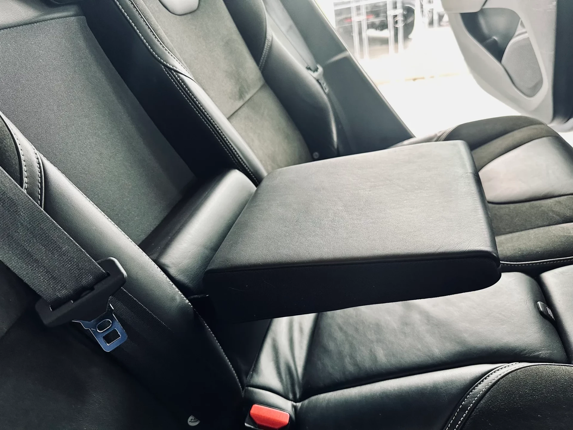 Volvo V40 23